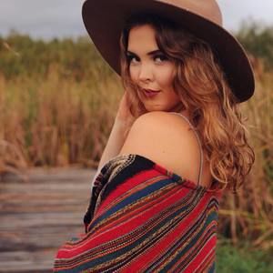 Meet your Posher, Catherine